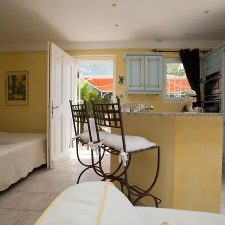 La Tarentane Guest house