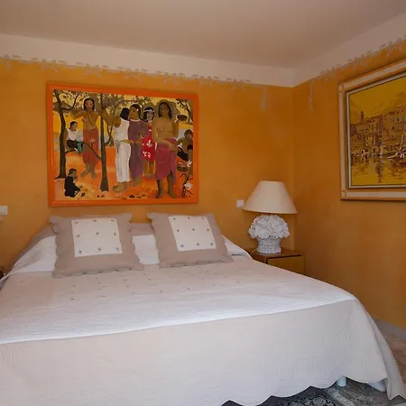 La Tarentane Guest house